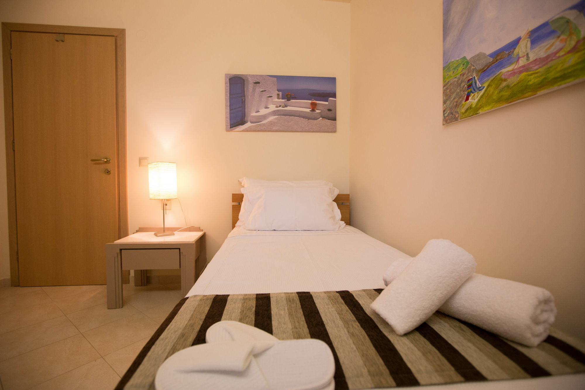 Villa Azure Cove à Agia Pelagia  Extérieur photo