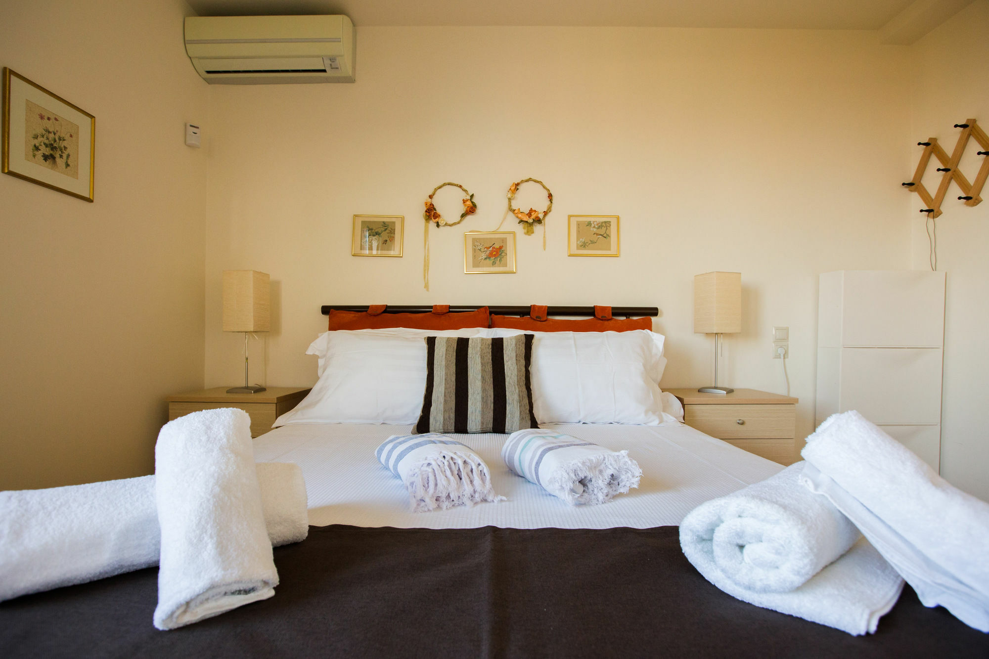 Villa Azure Cove à Agia Pelagia  Extérieur photo
