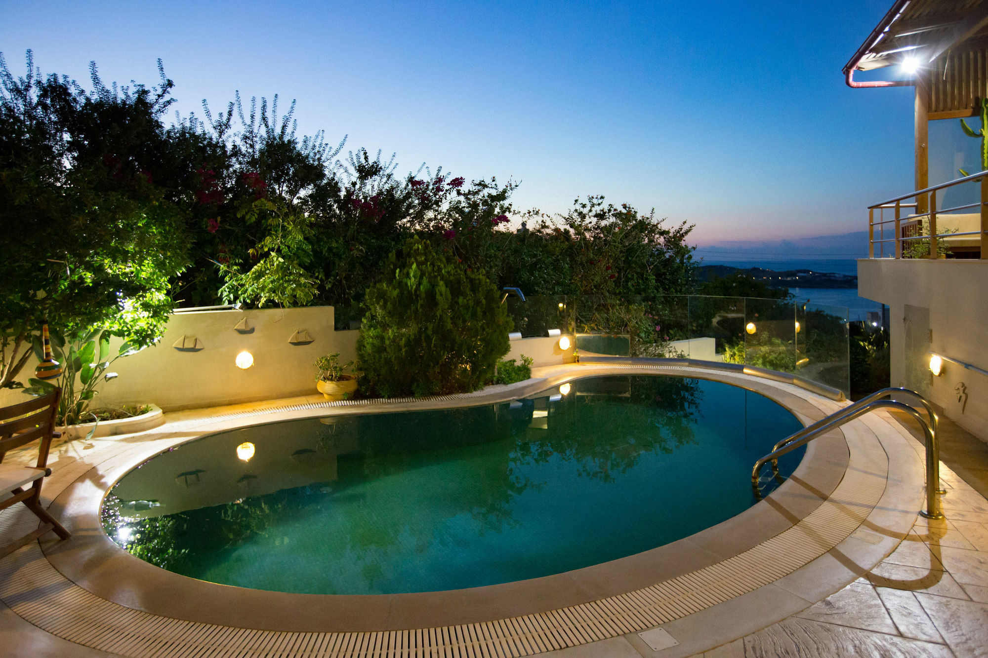 Villa Azure Cove à Agia Pelagia  Extérieur photo